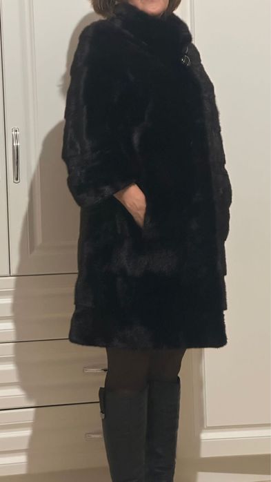 Продам норковую шубу