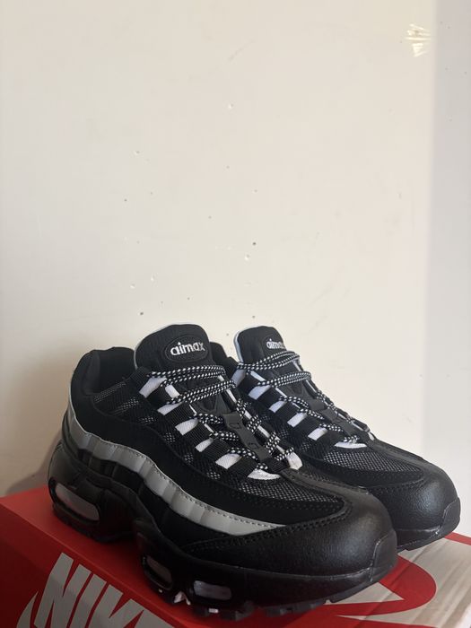 Nike Air Max 95 Essential Black Smoke Grey - 40,41,46
