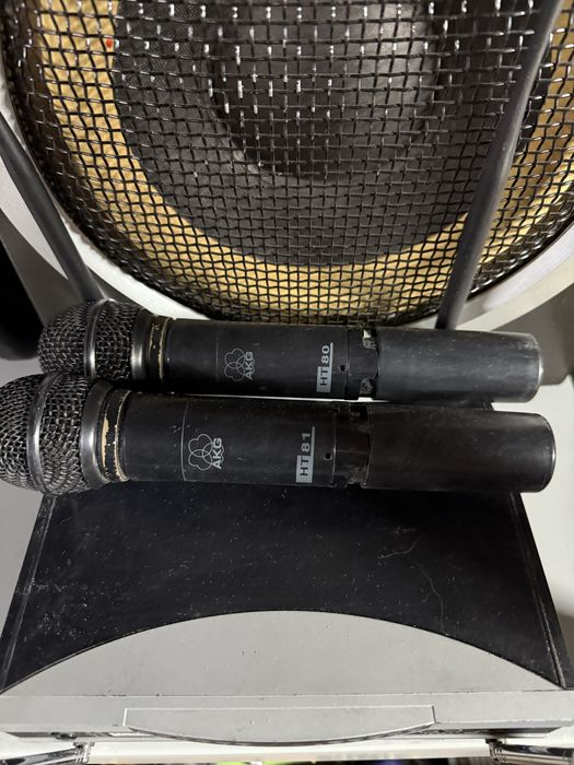 Радиомикрофоны AKG австрия