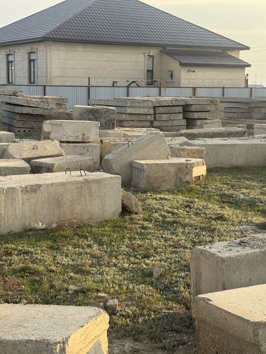 Фундаментные блоки, плита перекрытия
