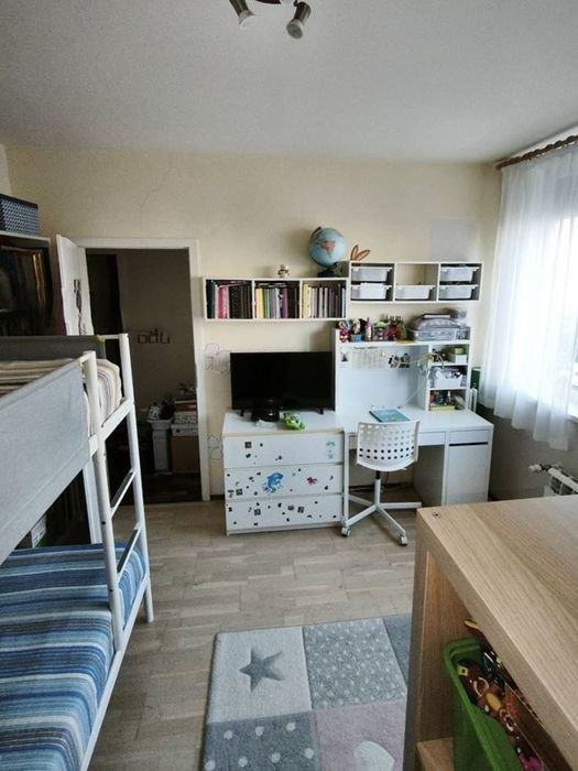 Тристаен апартамент в ж.к. Младост 2! До метростанция!