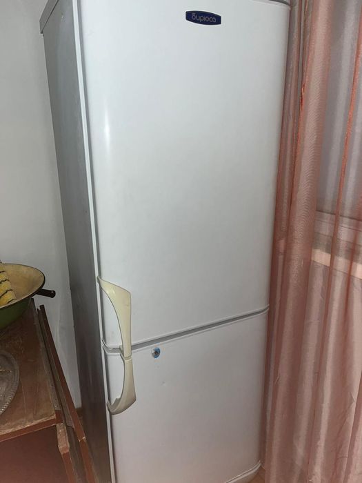 Холодильник марки Бирбса