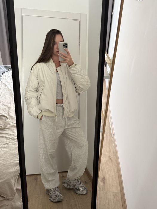 Бомбер Zara oversize