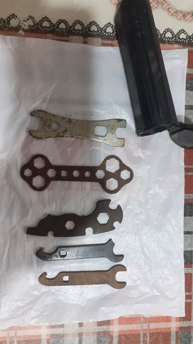 Ключове за велосипед и чанта за Балкан.