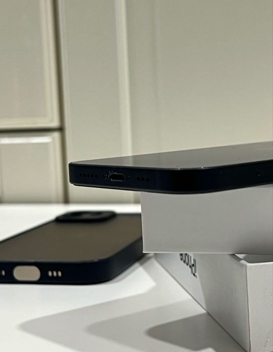 iPhone 12 • 64GB • Black • Impecabil • Fullbox