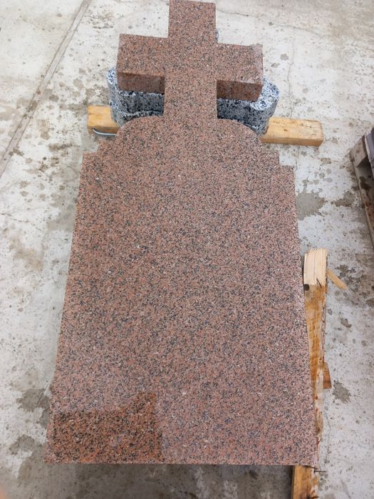 Facem pe comanda orice model de cruce care vrea clientul.