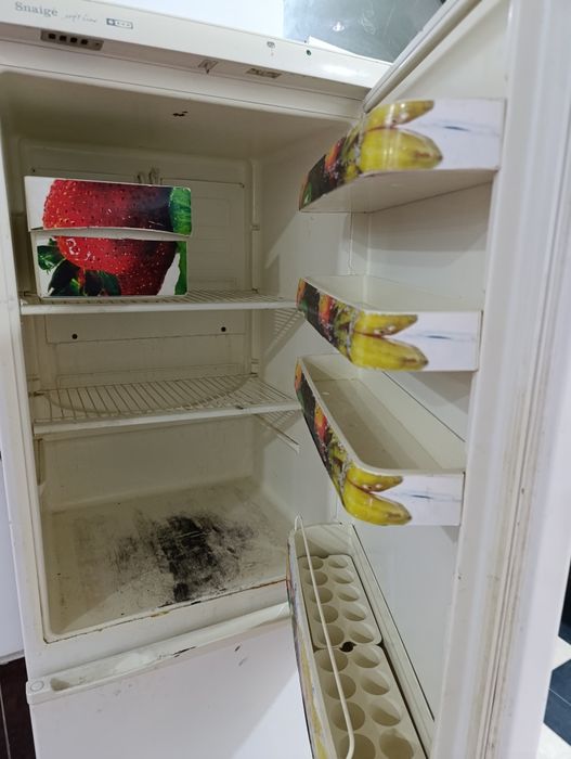 Холодильник двухкамерный