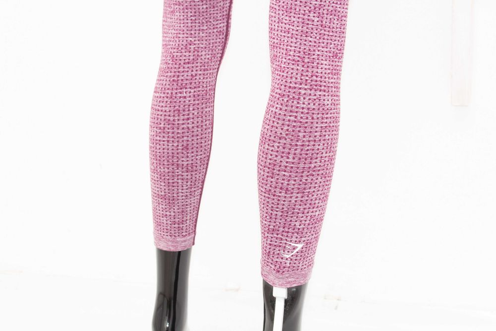 Gymshark комплект кроп топ розов и клин лилав висока талия за фитнес S