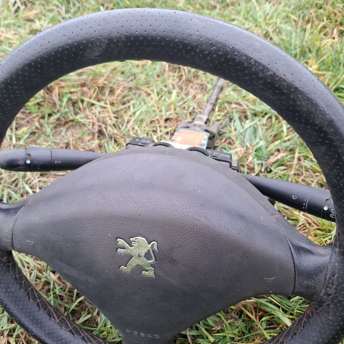 Vând piese peugeot 307 1.6 hdi