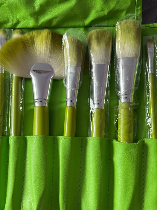 Четки за грим - 24бр.