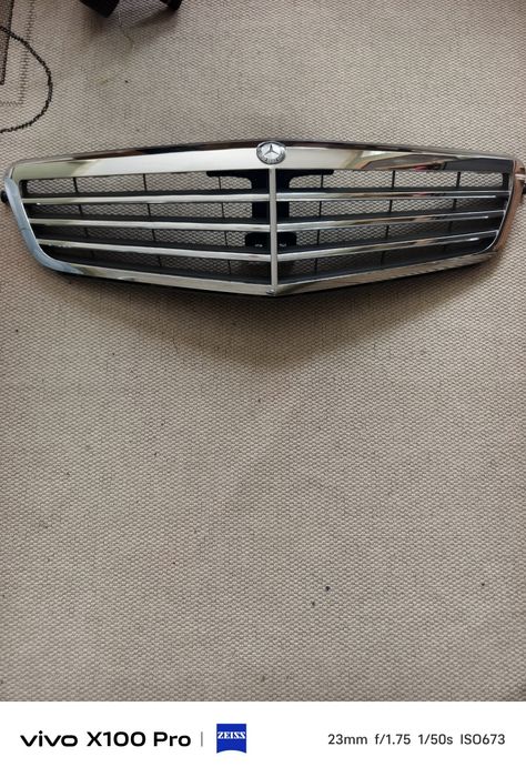 Предна решетка w204