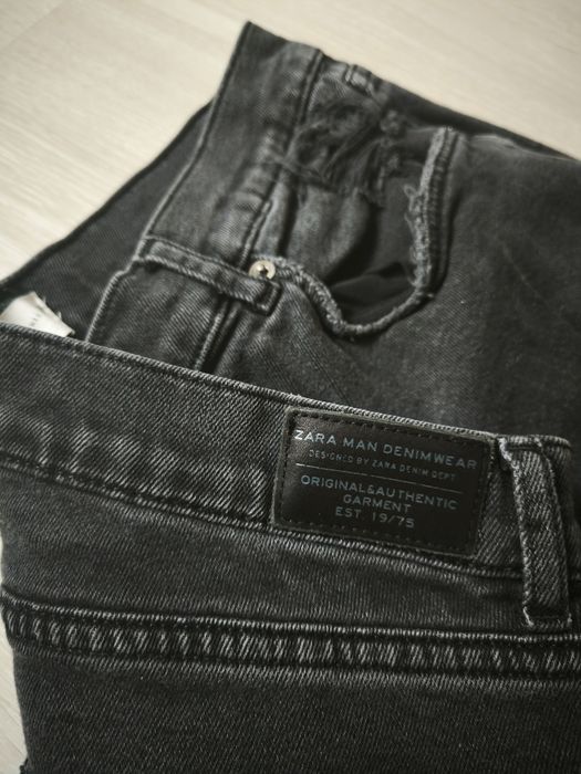 Маркови дънки втора употреба в перфектно състояние!