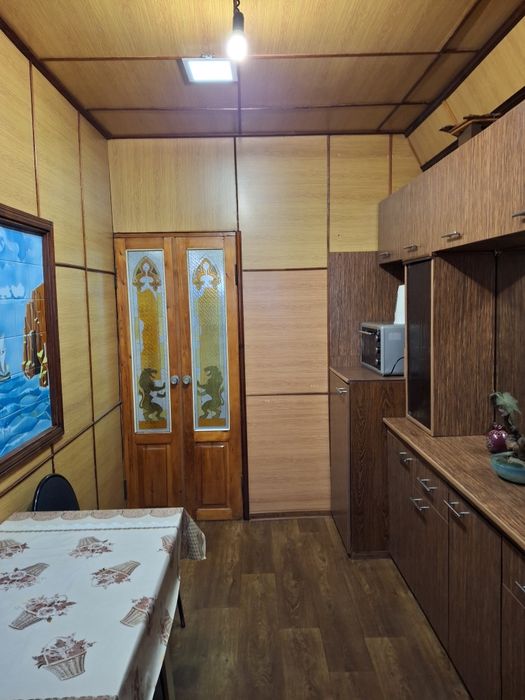 3х комнатная квартира район Аэропорта по  Бобура