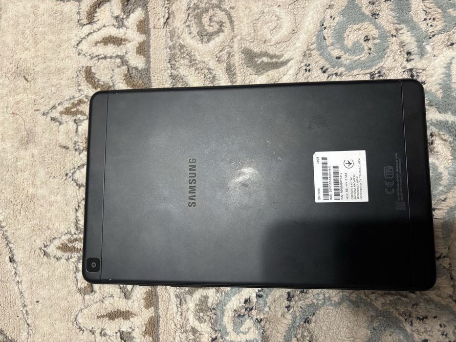 Планшет самсунг А8