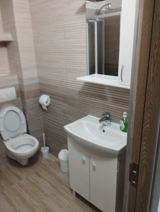 Închiriez apartament 2 camere