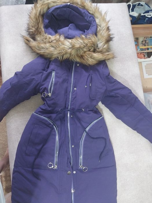 Продам куртку-парку на девочку.