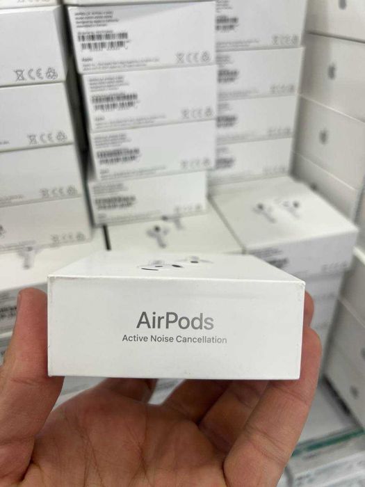 Новый Apple AirPods 4 ANC