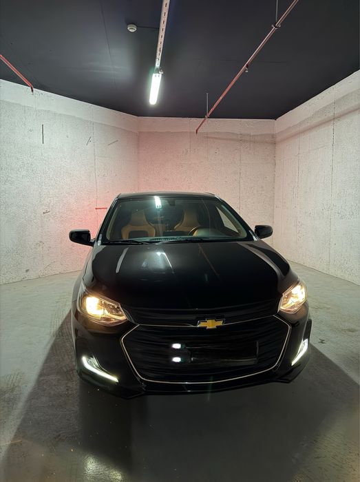 Chevrolet Onix Premier AT Plus