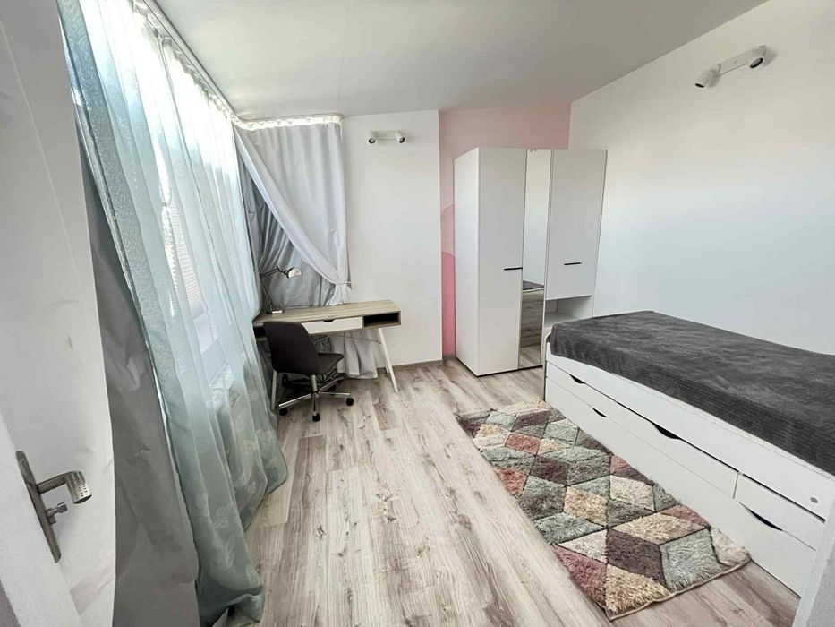 Търси съквартирант/гр. Варна,ж-к Чаталджа/350лв-179€