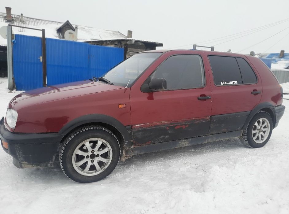 Продам срочно гольф 3