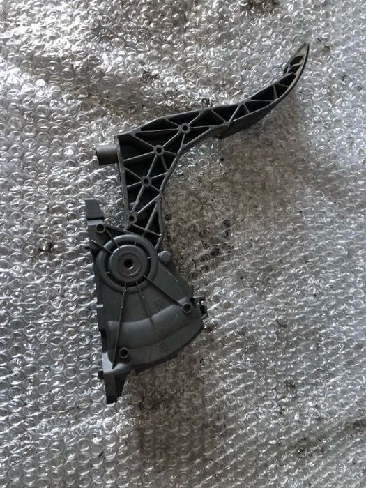 pedala acceleratie 1.6 benzina audi a3 8l seat arosa ibiza 3 skoda fabia 1 vw bora golf 4