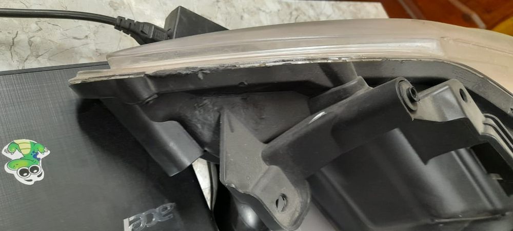 Продам фары тойота