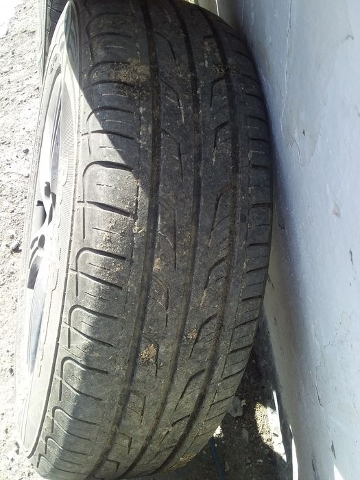Продам шины на литье.