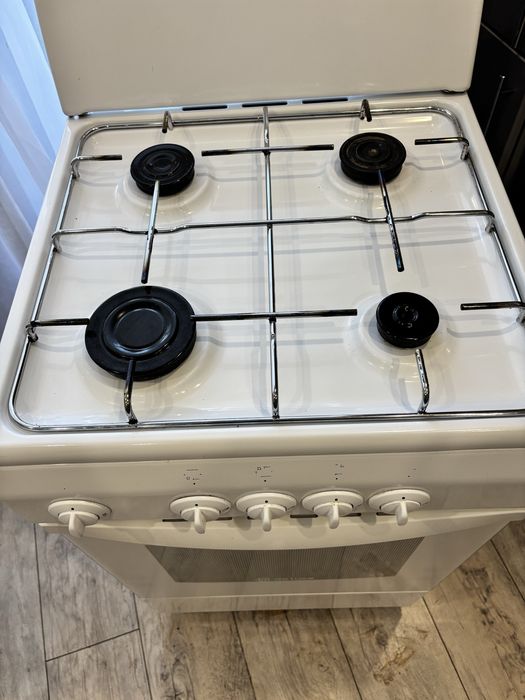 Срочно продам газ плиту