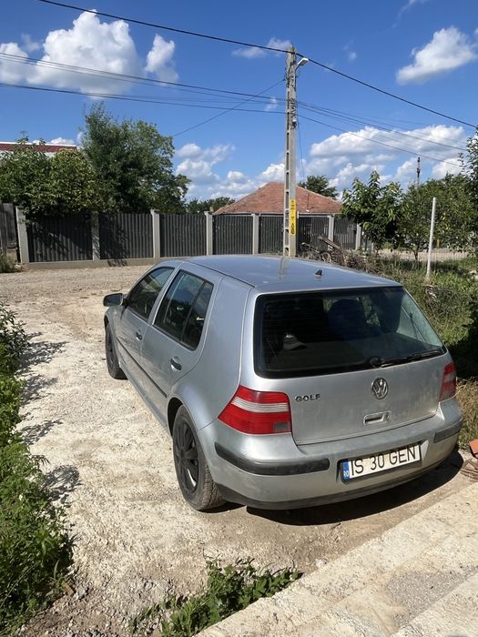 Vând Volkswagen Golf 4, motor 1.4 16V