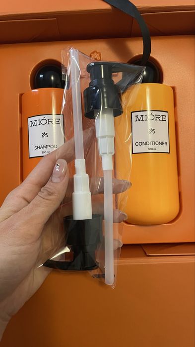 Шампунь и кондицонер для волос