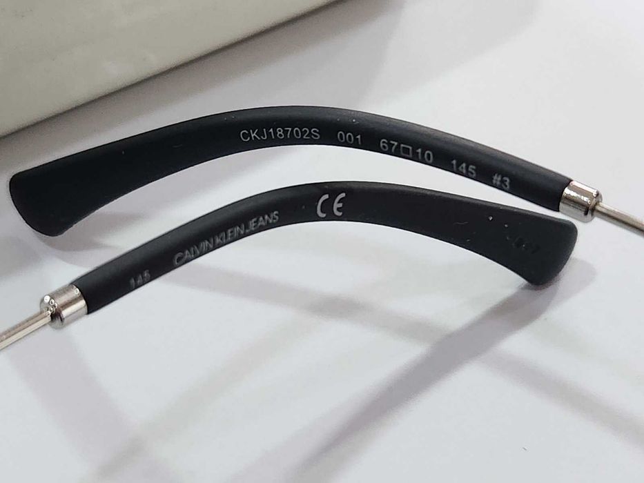 Слънчеви очила Calvin Klein Jeans CKJ18702S 001