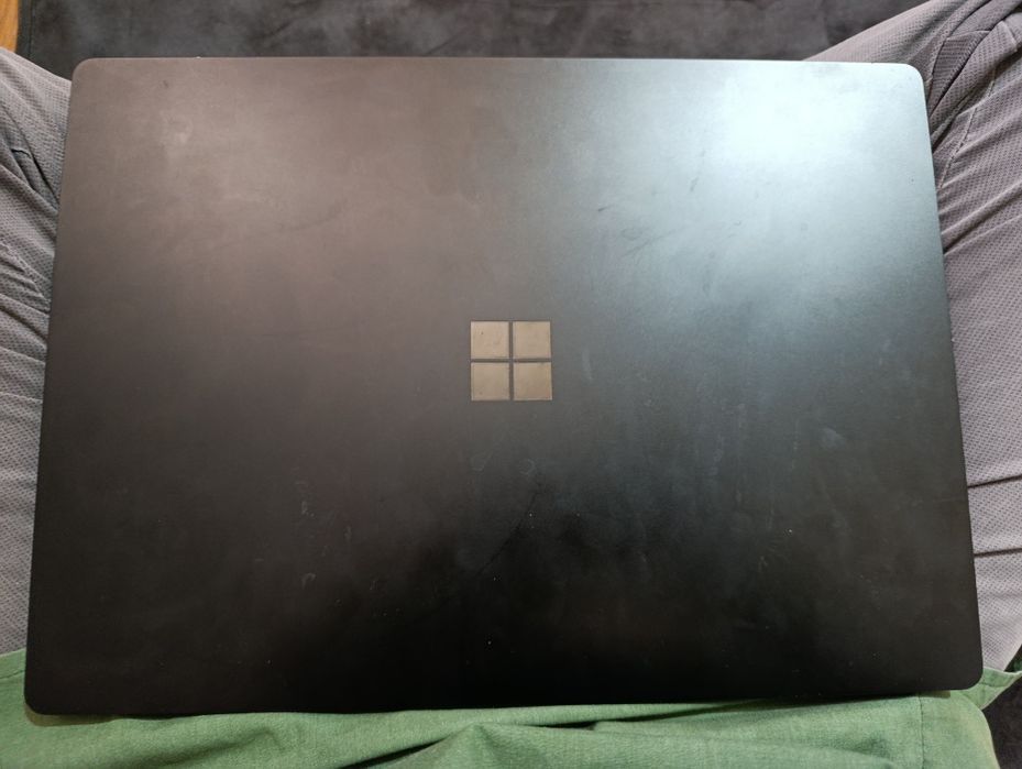 Microsoft surface laptop 4 modeli sotiladi