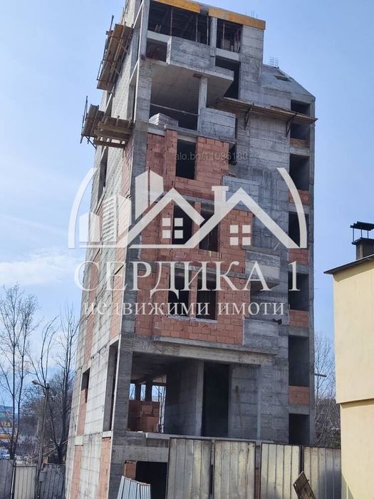 Продава се Тристаен апартамент в София, Банишора - 135 кв.м за 1173 €/кв.м - Снимка #2