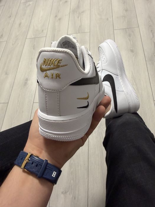 Adidasi Barbati Nike Air Force 1 Alb & Negru!