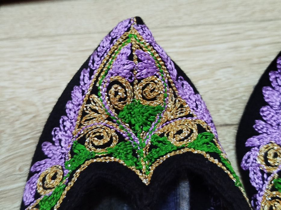 Уникални ръчно везани терлици