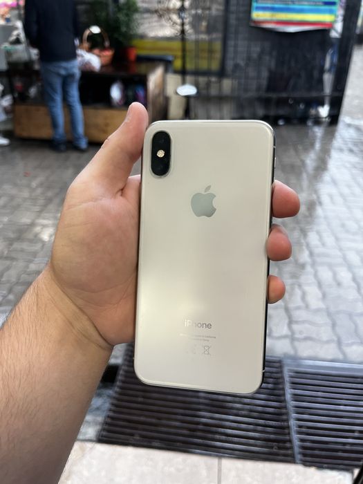 iphone xs / 64gb