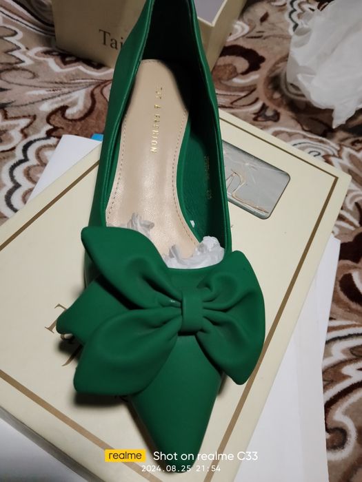 Продам туфли новые