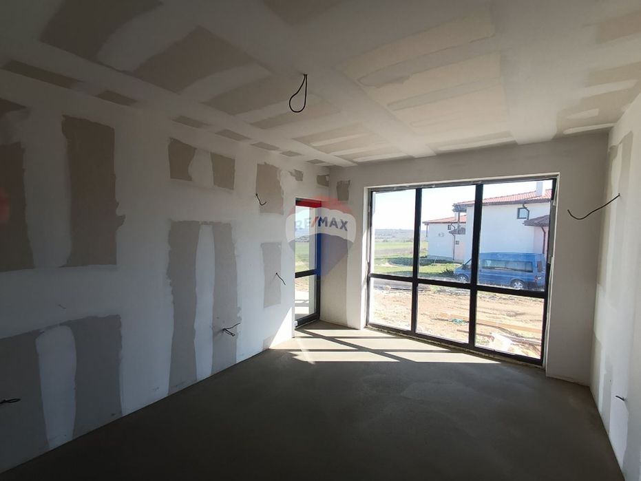 Продава се Къща в с. Кичево, Област Варна - 161 кв.м за 1609 €/кв.м - Снимка #11