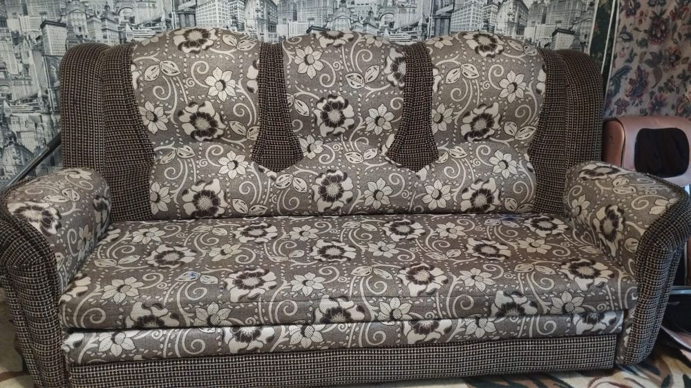 Продам диван и 2 кресла