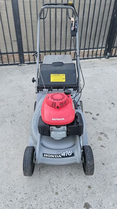 Masina de tuns iarba gazon Honda HRB 476C