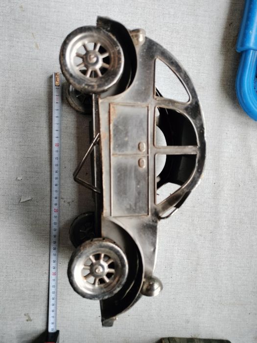 ^Suport metalic mașină Retro pentru sticla vin