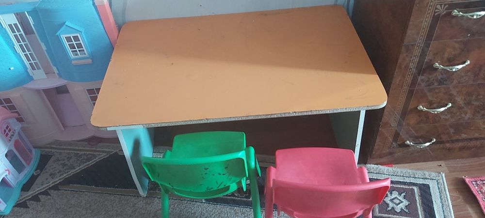 Стол детский дошколятам