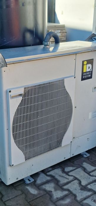 Vând pompe de căldură aer-apă Buderus, Viessmann, Mitsubishi Electric,