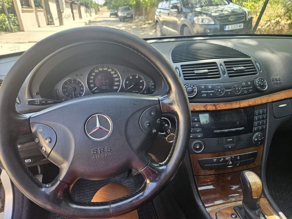 Продавам Mercedes