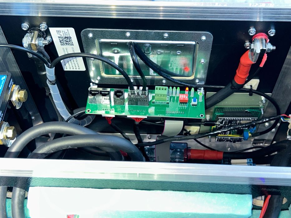 Baterie LiFePo4 5KWh, 12KWh, 14KWh, 28KWh (cablaj complet)