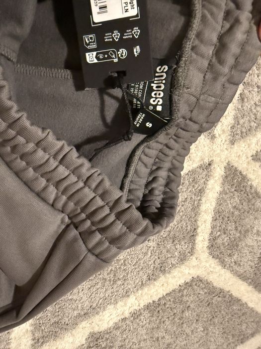 Snipes. sweatpant straight leg