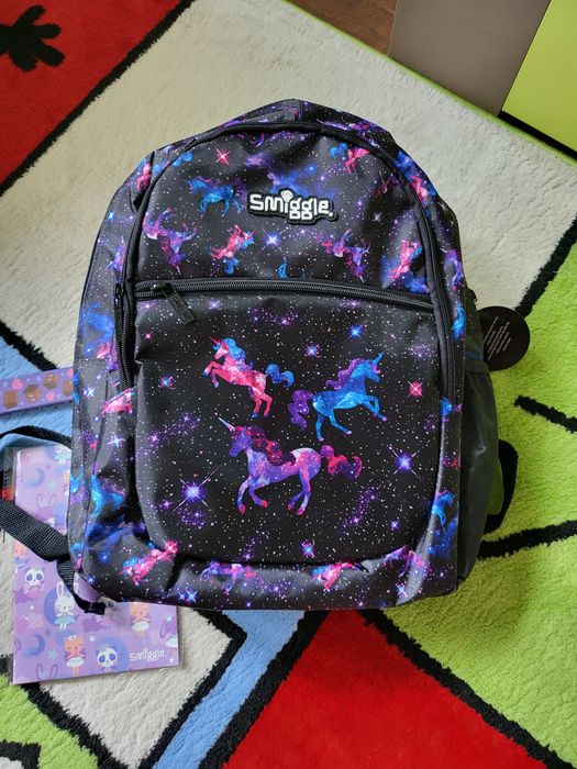Ученическа раница Smiggle с аксесоари Еднорог Динозавър Топка