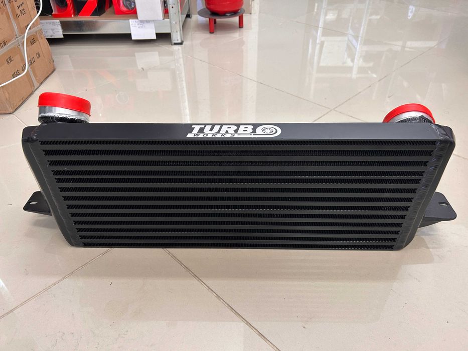 Интеркулер Intercooler BMW E82 E88 E90 E92 N54 335i бензин 90/130mm