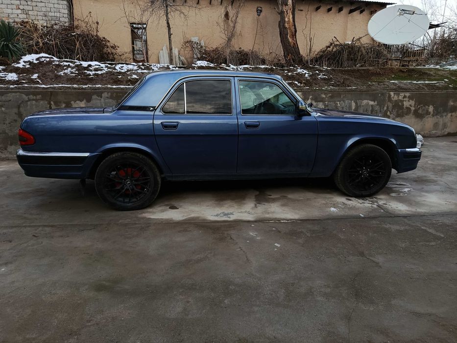 Машина волга 31105