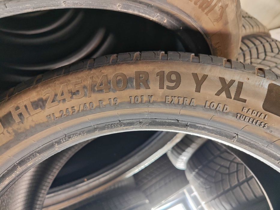 2бр.летни гуми 245/40/19 Continental